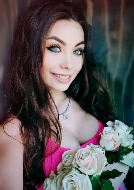 Я Александра, 28, из Витебска, ищу знакомство для приятного времяпровождения