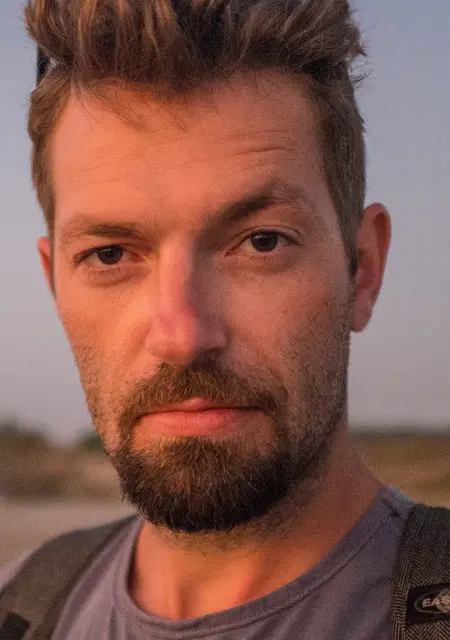 Я Nikolai, 45, знакомлюсь для открытые отношения в Москве