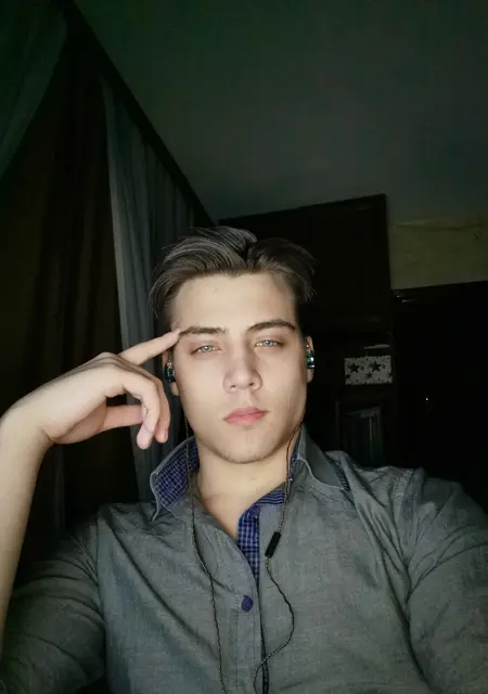 Никита из Барнаула, мне 25, познакомлюсь на одну ночь