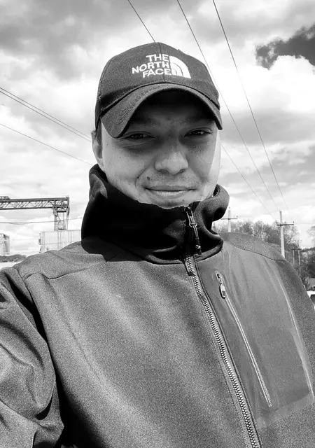 Я Никита, 31, знакомлюсь для общения в Кирове