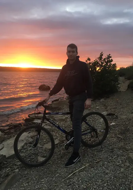 Я Сергей, 25, из Набережных Челнов, ищу знакомство для совместных путешествий