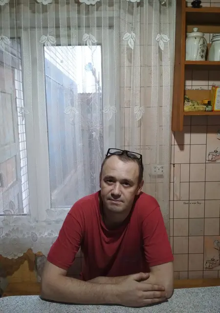 Я Павел, 41, из Мичуринска, ищу знакомства без обязательств