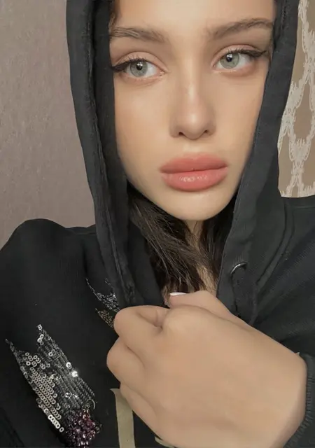 Kkk из Москвы, мне 20, познакомлюсь без обязательств