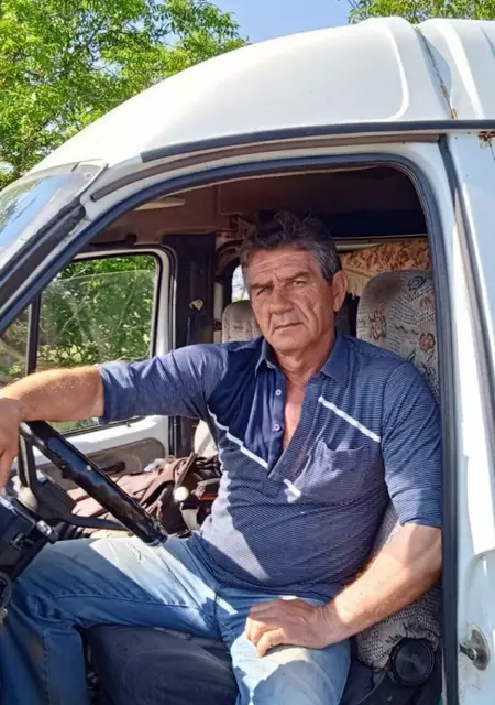 Тоха из Симферополя, мне 60, познакомлюсь без обязательств