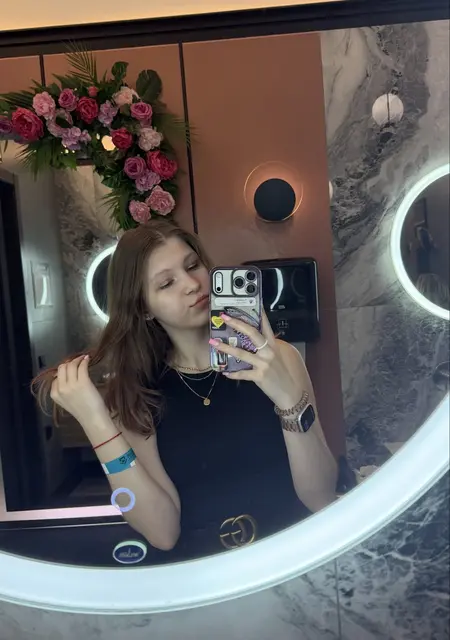 Я Камилла, 23, из Магадана, ищу знакомство для постоянных отношений