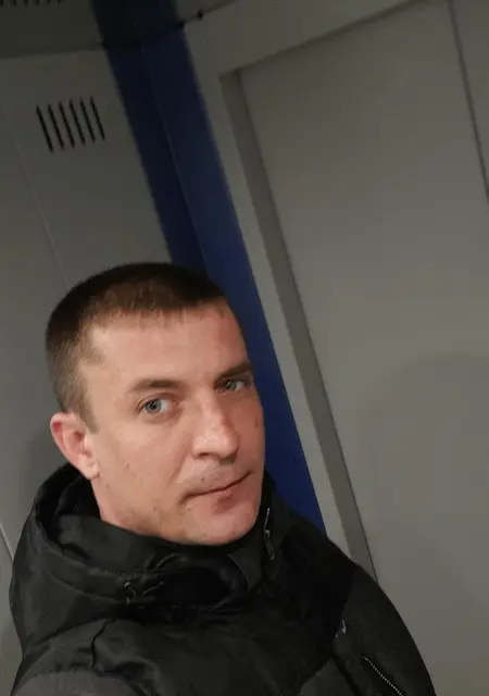 Я Николай, 40, из Новосибирска, ищу знакомства без обязательств