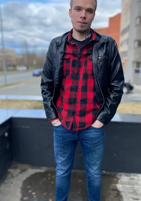 Артем из Петрозаводска, ищу на сайте знакомства на одну ночь