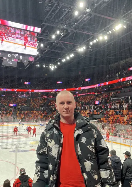 Я Николай, 31, из Екатеринбурга, ищу знакомство для приятного времяпровождения