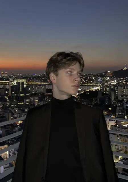 Я Георгий, 22, из Нижнего Новгорода, ищу знакомства на одну ночь