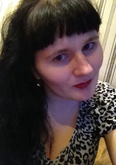 Наташа из Абакана, мне 33, познакомлюсь без обязательств