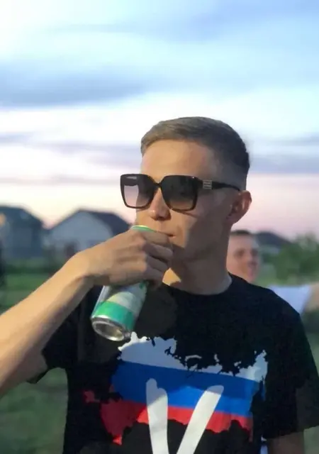 Я Артём, 25, знакомлюсь без обязательств в Белгороде