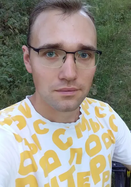 Я Алексей, 26, из Коврова, ищу знакомства без обязательств