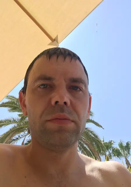 Антон из Всеволожска, ищу на сайте знакомства на одну ночь