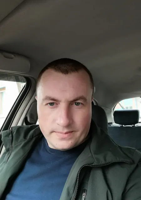 Никита из Бобруйска, мне 39, познакомлюсь для приятного времяпровождения