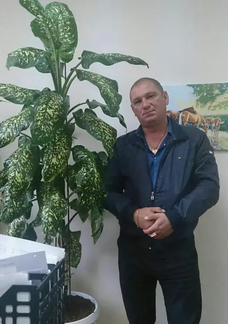 Александр из Казани, ищу на сайте знакомства без обязательств