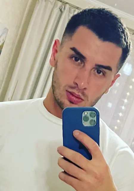 Я Арсик, 29, из Красногорска, ищу знакомства без обязательств