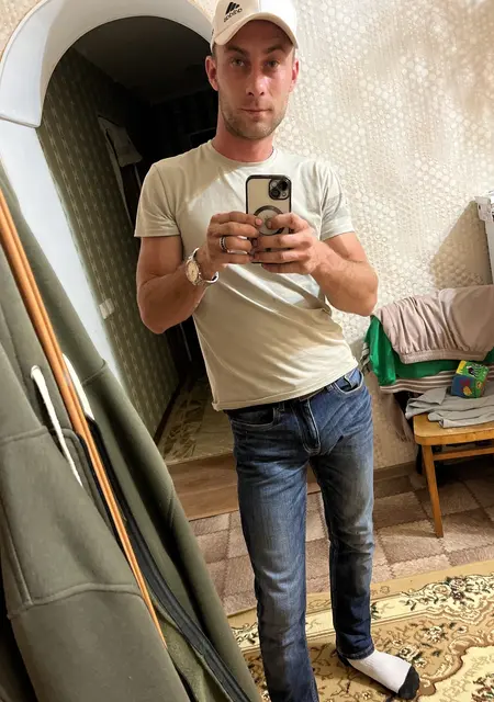 Я Волков, 29, из Астрахани, ищу знакомство для приятного времяпровождения