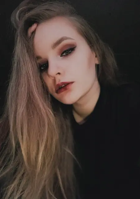 Карина из Решетихи, мне 24, познакомлюсь без обязательств