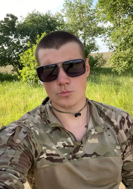 Я Данила, 20, знакомлюсь на одну ночь в Дмитриеве-Льговском