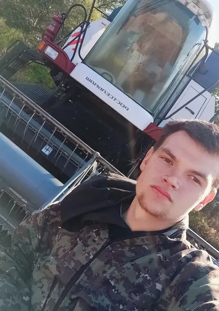 Даня из Дальнереченска, ищу на сайте знакомства на одну ночь