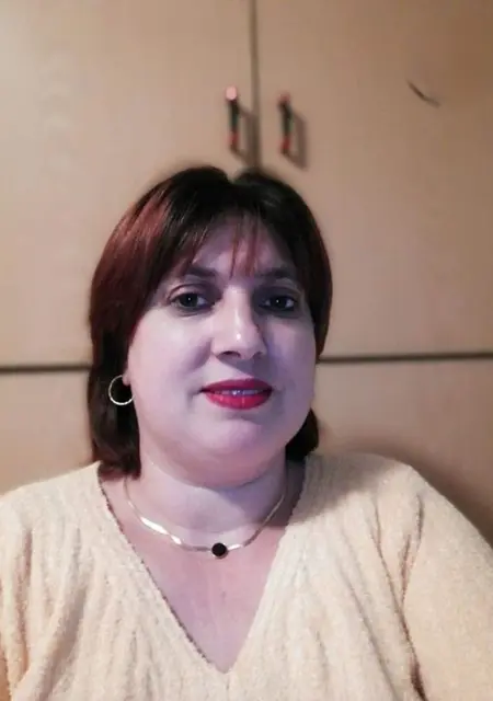 Gina Mocanu из Бухареста, мне 42, познакомлюсь