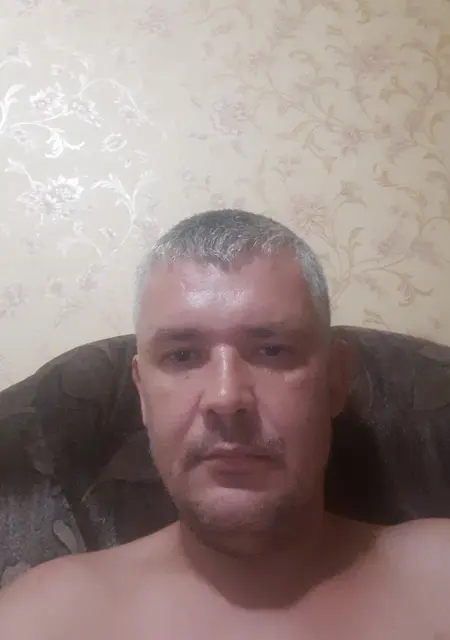 Я Андрей, 38, из Ефремова, ищу знакомства без обязательств