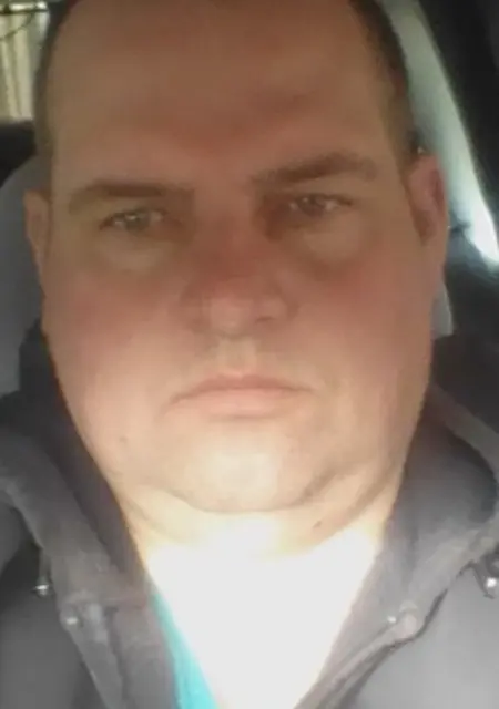 Дима из Сергиева Посада, ищу на сайте открытые отношения