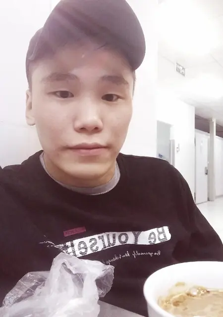 Я Замир, 26, знакомлюсь для общения в Красноярском