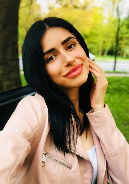 Елиз из Иркутска, ищу на сайте приятное времяпровождение