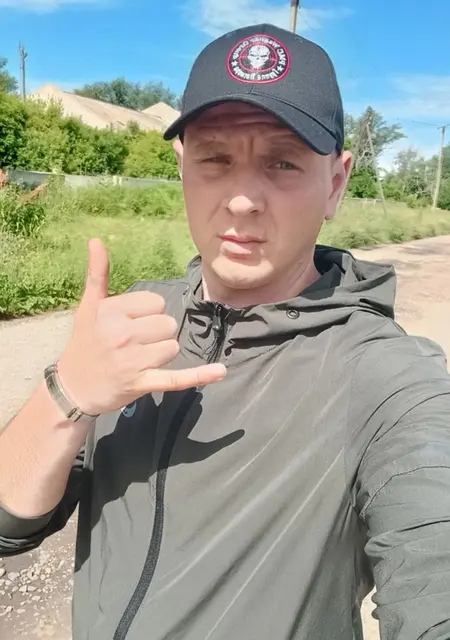 Александр из Темрюка, мне 29, познакомлюсь для общения