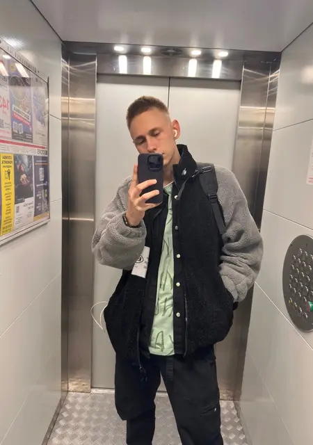 Антон из Курска, ищу на сайте открытые отношения