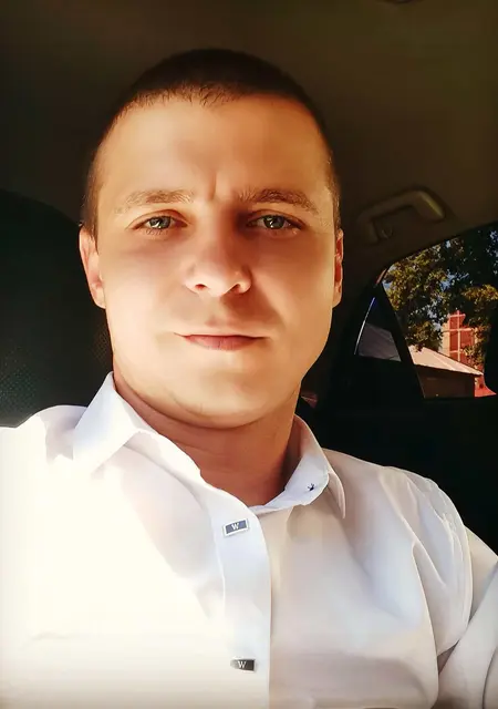 Артём из Ульяновска, ищу на сайте знакомства без обязательств