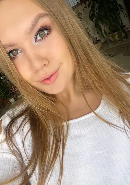 Я Анастасия, 29, из Челябинска, ищу знакомство для вирта