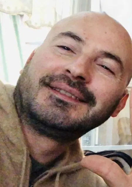 Alexei из Парижа, мне 45, познакомлюсь