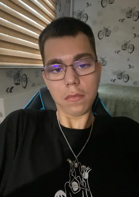 Денис из Челябинска, мне 20, познакомлюсь для вирта