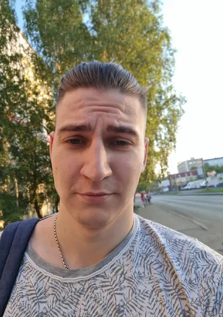 Владислав из Томска, мне 24, познакомлюсь на одну ночь