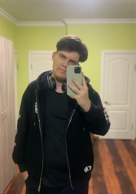 Сергей из Ростова-на-Дону, мне 19, познакомлюсь без обязательств