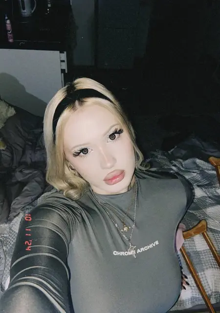 Я Арина, 20, из Рязани, ищу знакомство для совместных путешествий