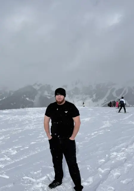Я Шамиль, 31, из Махачкалы, ищу знакомство для совместных путешествий