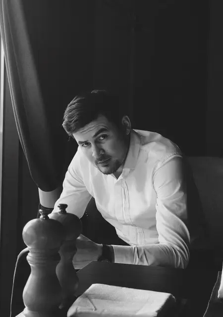 Я Adam, 33, из Нальчика, ищу знакомства на одну ночь