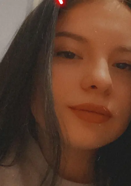 Елизавета из Томска, мне 21, познакомлюсь для постоянных отношений