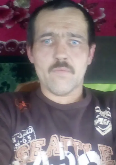 Михаил из Томска, мне 45, познакомлюсь без обязательств