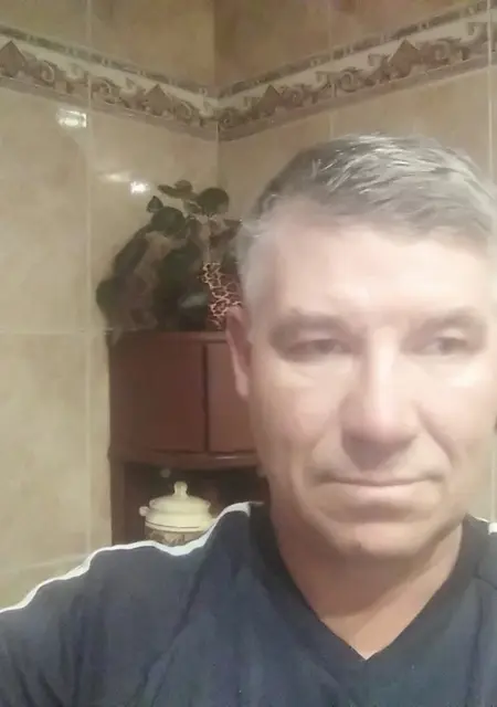 Игорь из Калининграда, ищу на сайте общение