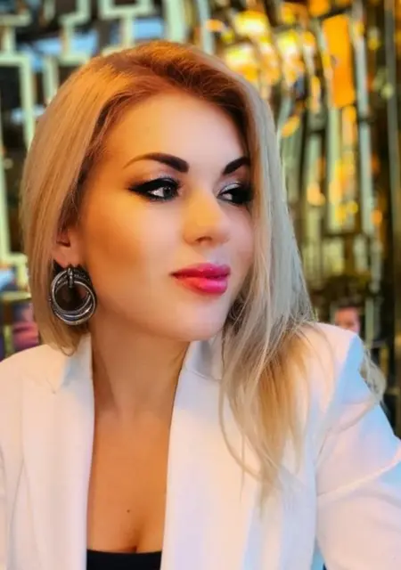 Илона из Симферополя, ищу на сайте знакомства без обязательств