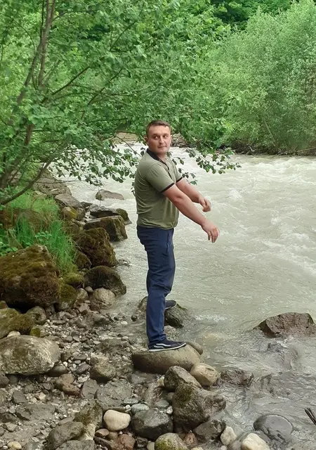 Сергей из Минеральных Вод, мне 57, познакомлюсь на одну ночь