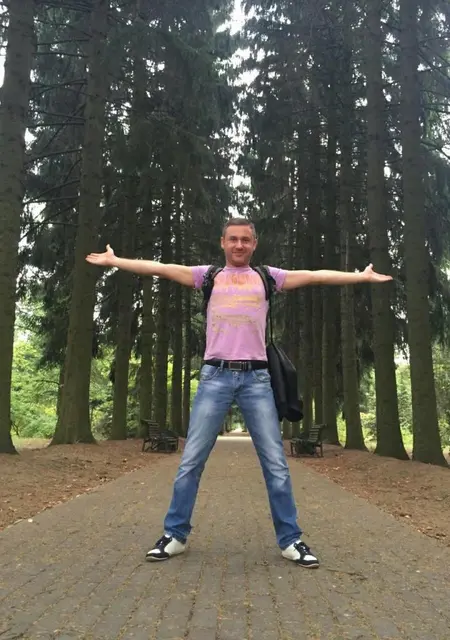 Я Денис, 39, из Рязани, ищу знакомства на одну ночь