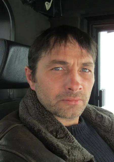 Павел из Тихвина, ищу на сайте знакомства без обязательств