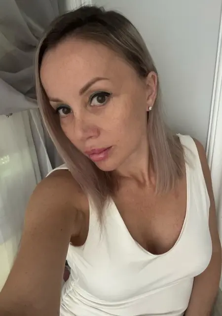 Я Lizaaa, 42, из Геленджика, ищу знакомство для открытые отношения