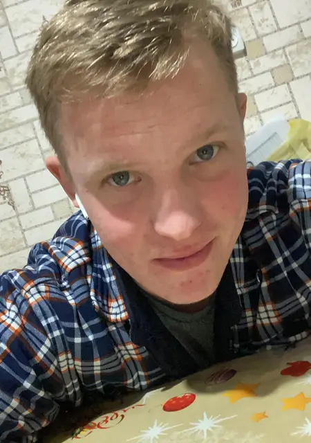 Я Алексей, 29, знакомлюсь для постоянных отношений в Уральске