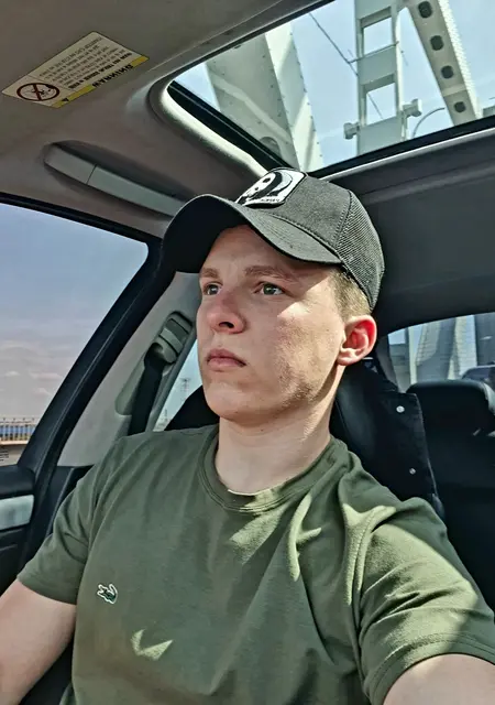 Максим из Астрахани, ищу на сайте знакомства на одну ночь